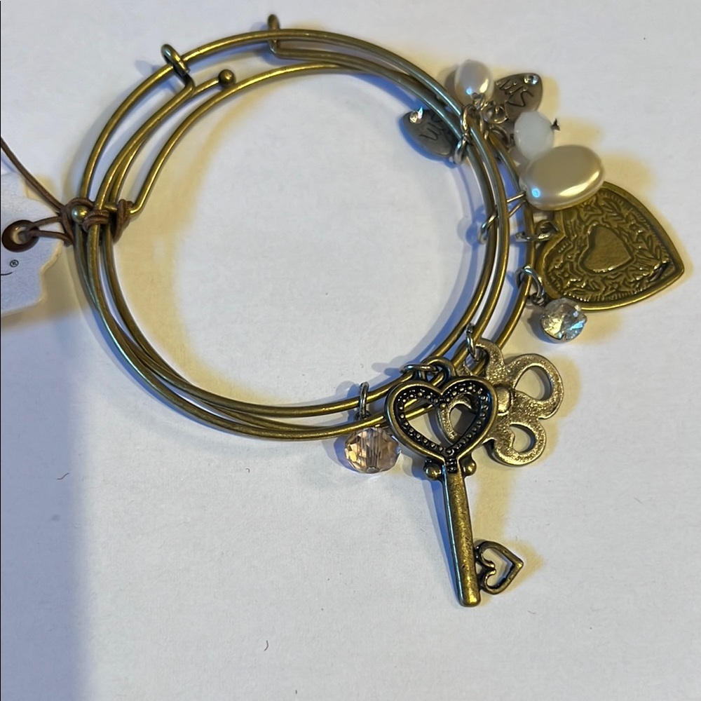 Gold Heart Charm Bracelet